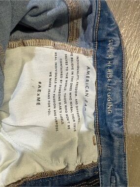 American Eagle Outfitters Blue Super Hi-Rise Jegging